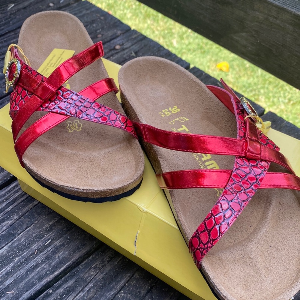 Tatami red sandal